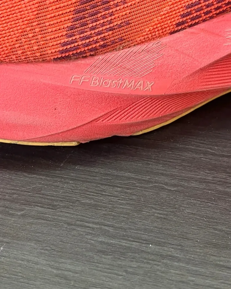 Asics Novablast 5 bike de segunda mano — imagen 12 de 12