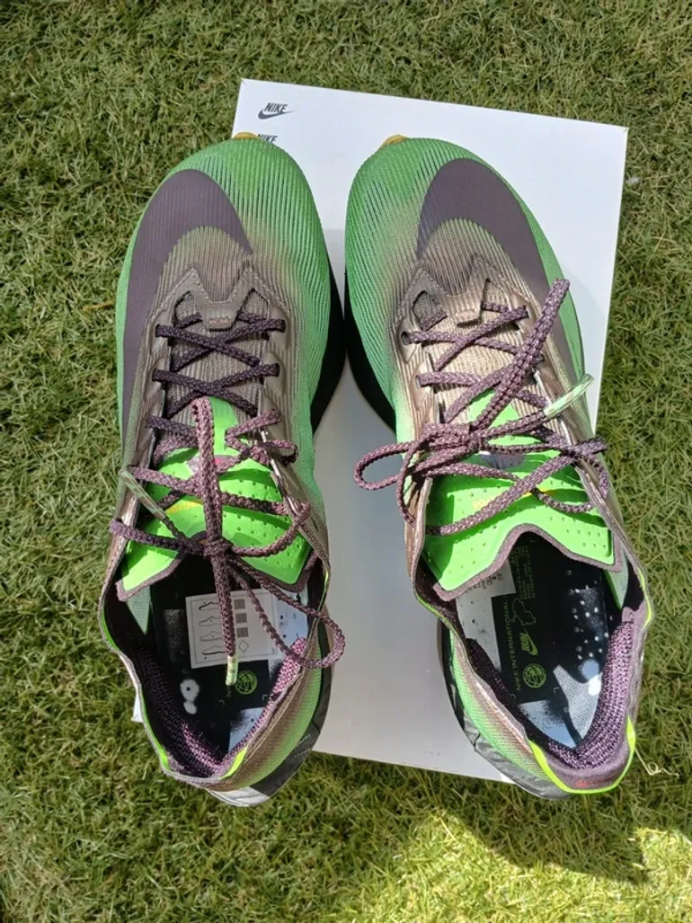 Used Nike ZoomX Vaporfly Next% 4 bike — image 6 of 12