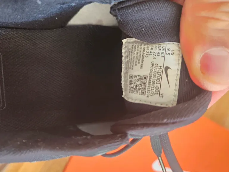 Used Nike Vomero 18 Gore-Tex bike — image 5 of 5