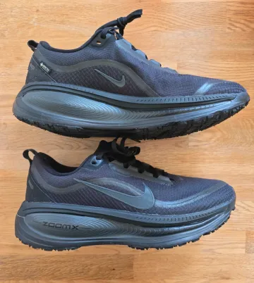 Used Nike Vomero 18 Gore-Tex Running Shoes