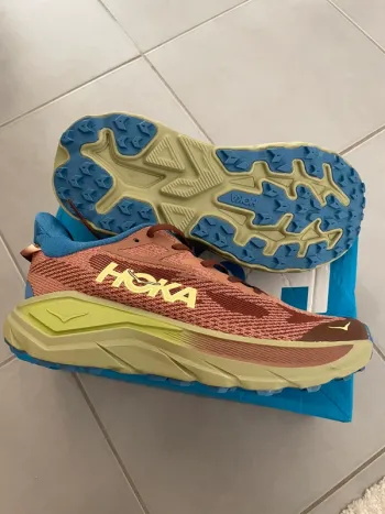 Used Hoka Challenger 8 bike — image 3 of 4