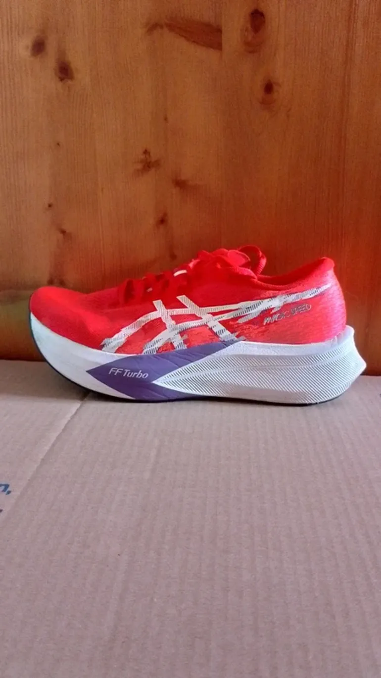 Used Asics Magic Speed 4 bike — image 2 of 2