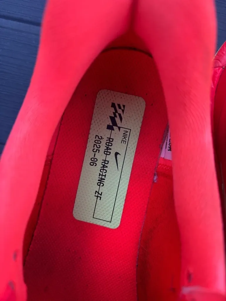 Używany Nike Zoom Fly 6 bike — zdjęcie 2 z 4