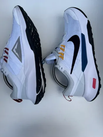 Nike Running Shoes Running Shoes usato
