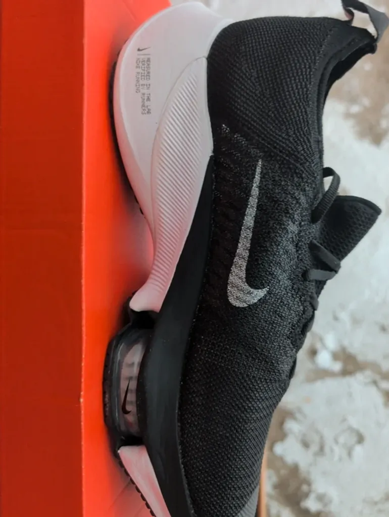 Nike Air Zoom Tempo Next% bike usato — immagine 4 di 5