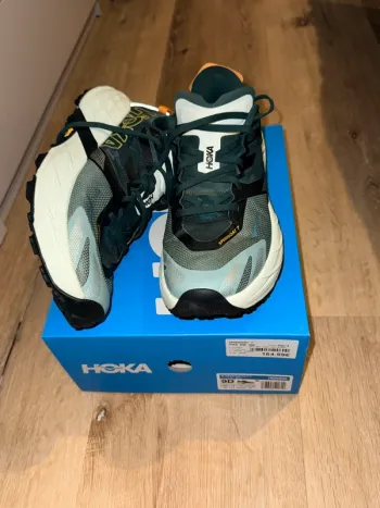 Used Hoka Speedgoat 7 Running Shoes
