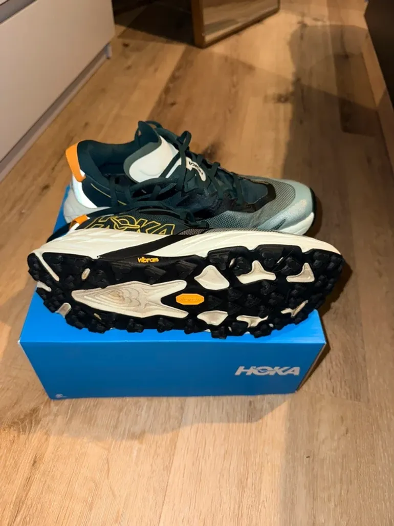Used Hoka Speedgoat 7 bike — image 4 of 4