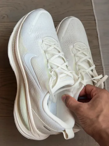 Tweedehands Nike Vomero 18 Running Shoes