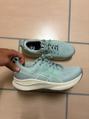 Brugt Asics Gel Kayano 32 Running Shoes