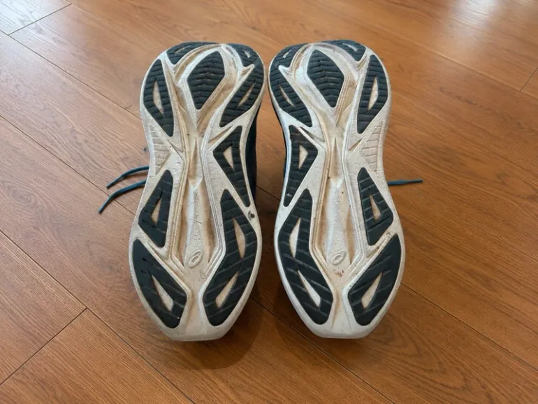 Used Decathlon Asics Superblast 2 bike — image 4 of 5