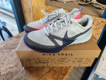 Brugt Nike Terra Kiger 10 Running Shoes