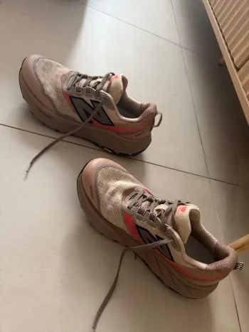 Gebrauchtes New Balance Hierro v9 Running Shoes