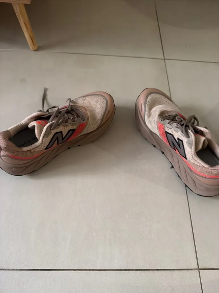 Tweedehands New Balance Hierro v9 bike — afbeelding 5 van 9