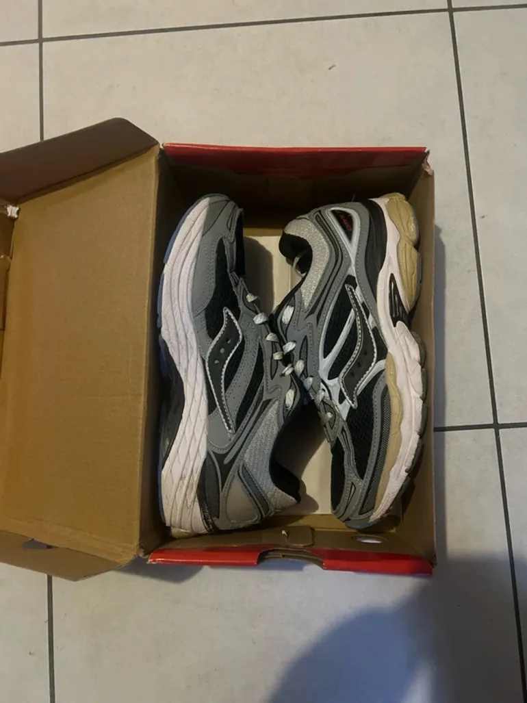Tweedehands Saucony Omni 9 bike — afbeelding 3 van 4
