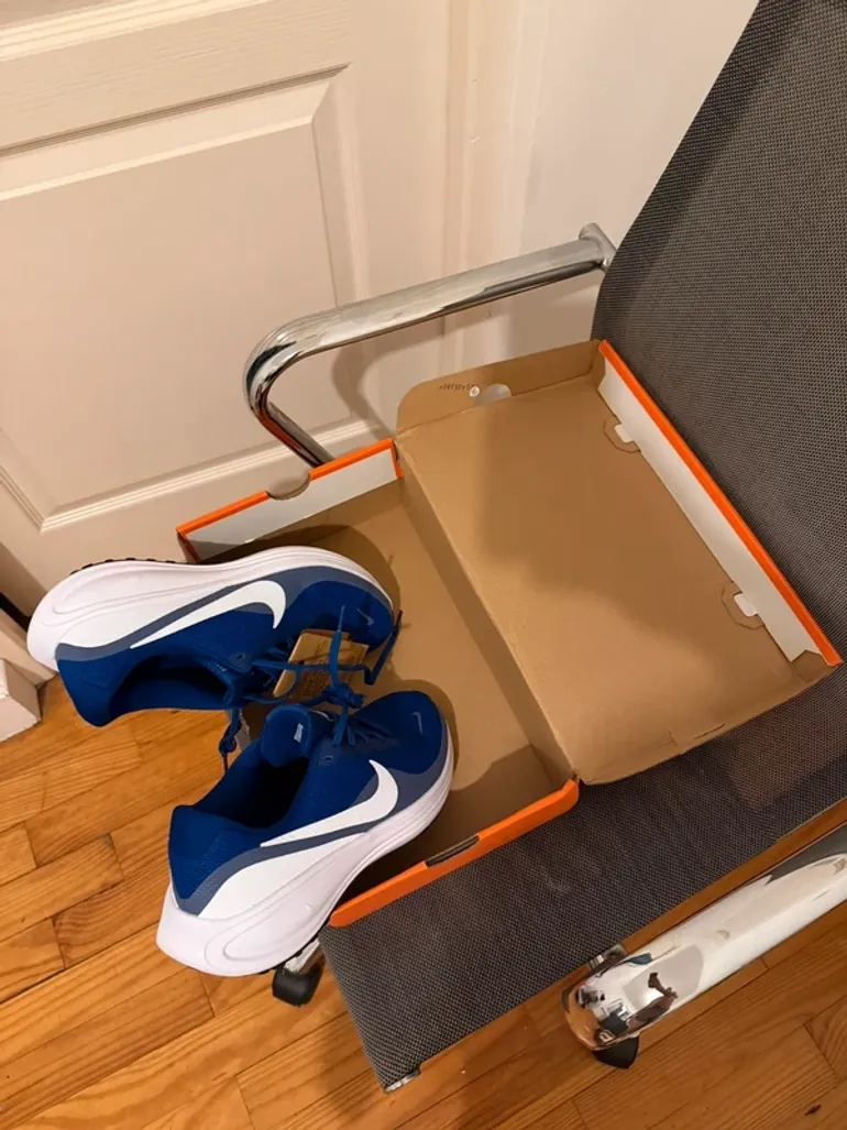 Used Nike Revolution 8 bike — image 2 of 4