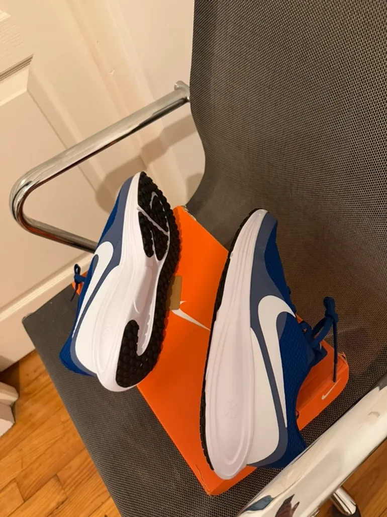 Used Nike Revolution 8 bike — image 4 of 4