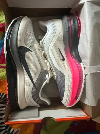 Tweedehands Pegasus Premium Running Shoes