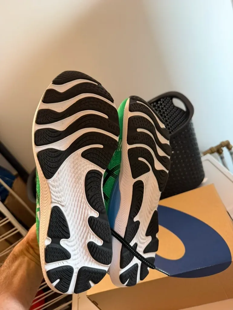 Używany Asics Gel Cumulus 24 Ekiden bike — zdjęcie 3 z 5