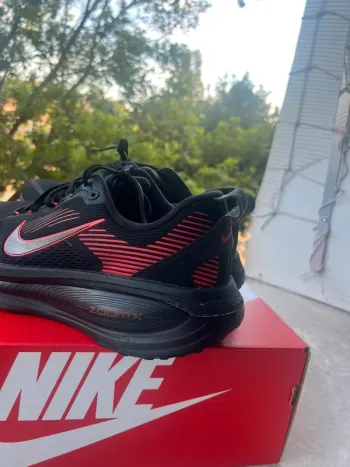 Używany Nike Vomero 18 bike — zdjęcie 2 z 5