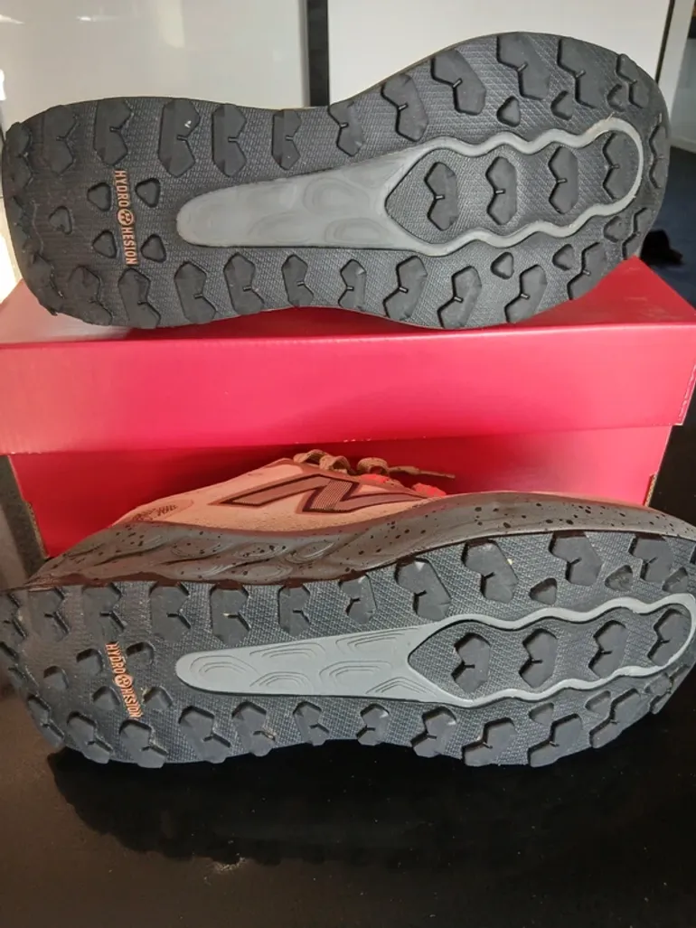 Tweedehands New Balance MTGAROH2 bike — afbeelding 4 van 4