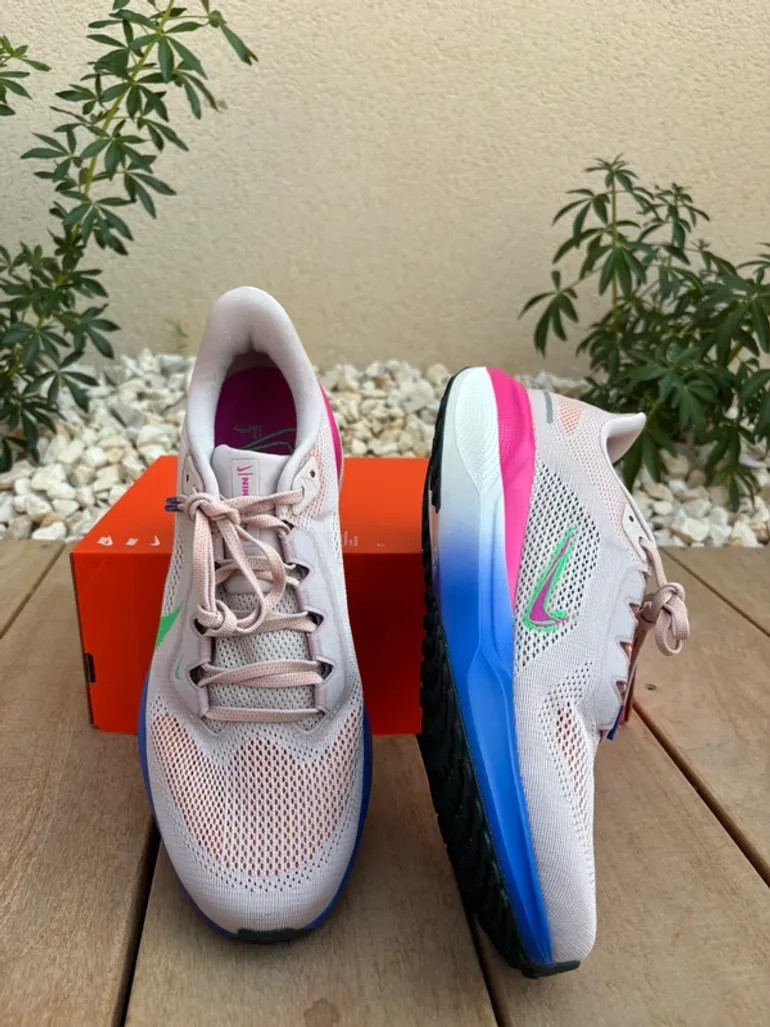 Używany Pegasus Nike Air Zoom 41 EK bike — zdjęcie 3 z 6