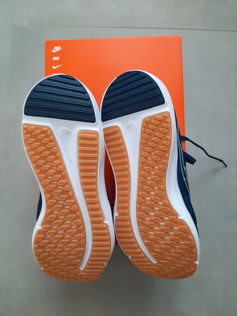 Używany Nike Running Shoes bike — zdjęcie 4 z 6