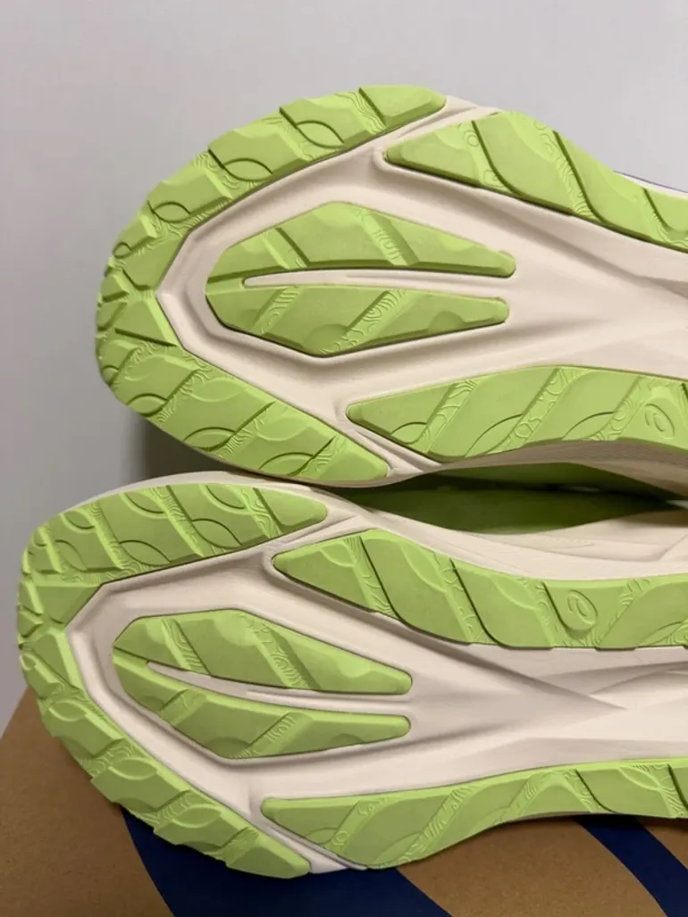 Asics Novablast 5 TR bike de segunda mano — imagen 12 de 14