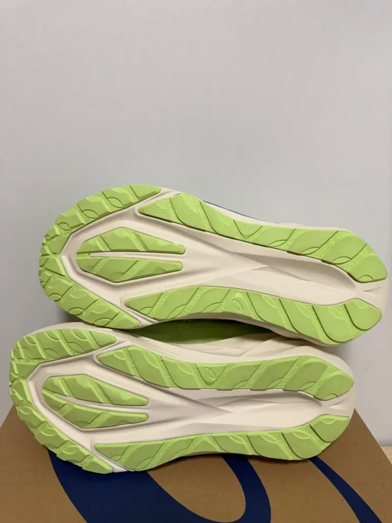 Asics Novablast 5 TR bike de segunda mano — imagen 10 de 14