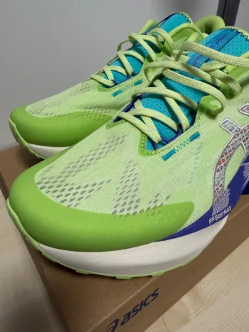 Asics Novablast 5 TR bike de segunda mano — imagen 7 de 14