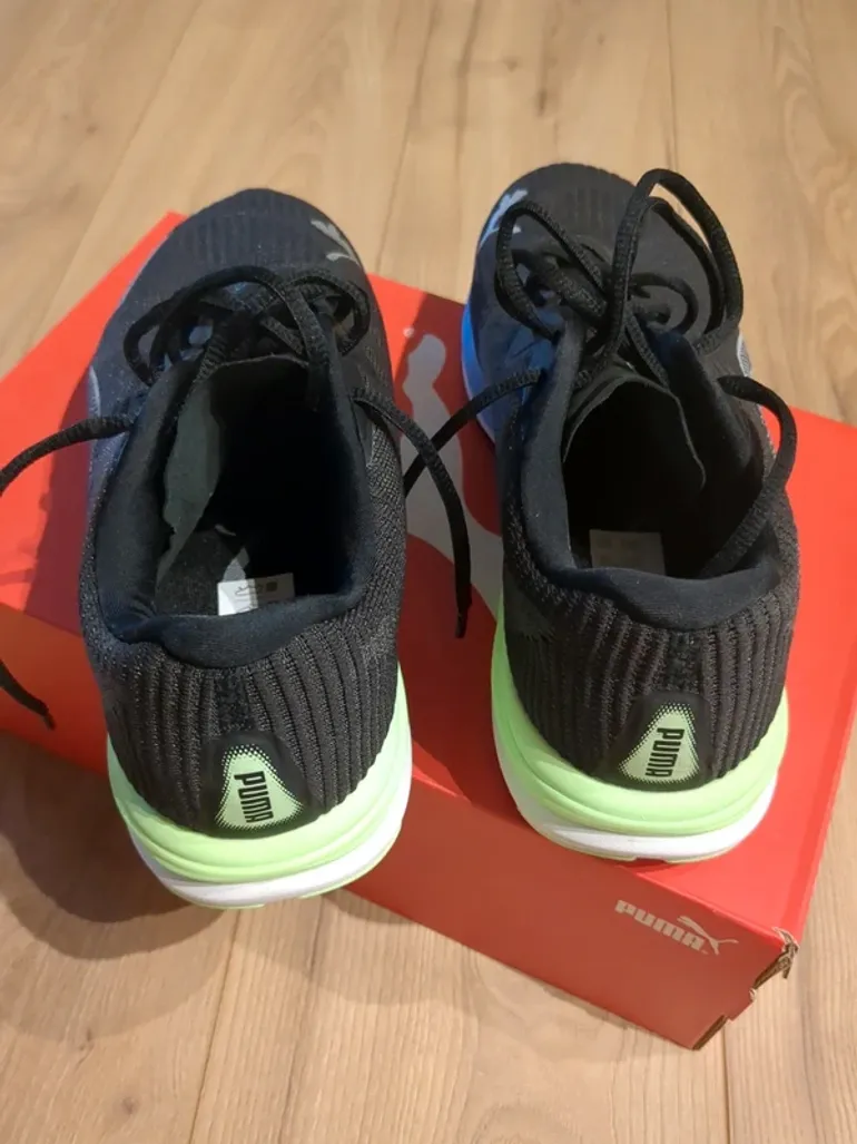 Used Puma Running Shoes bike — image 4 of 5