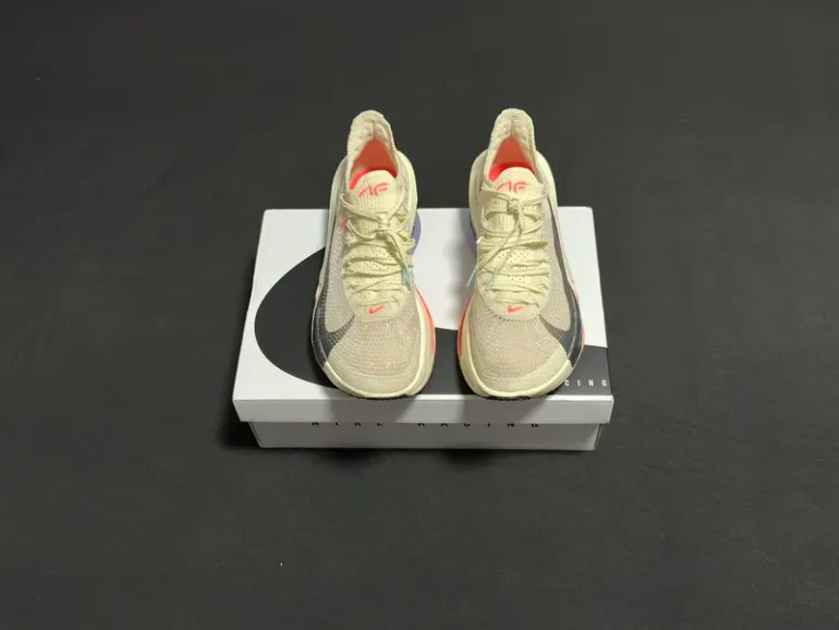 Used Nike Alphafly 3 bike — image 3 of 15