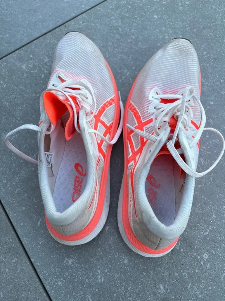 Used Asics Magic Speed bike — image 5 of 6