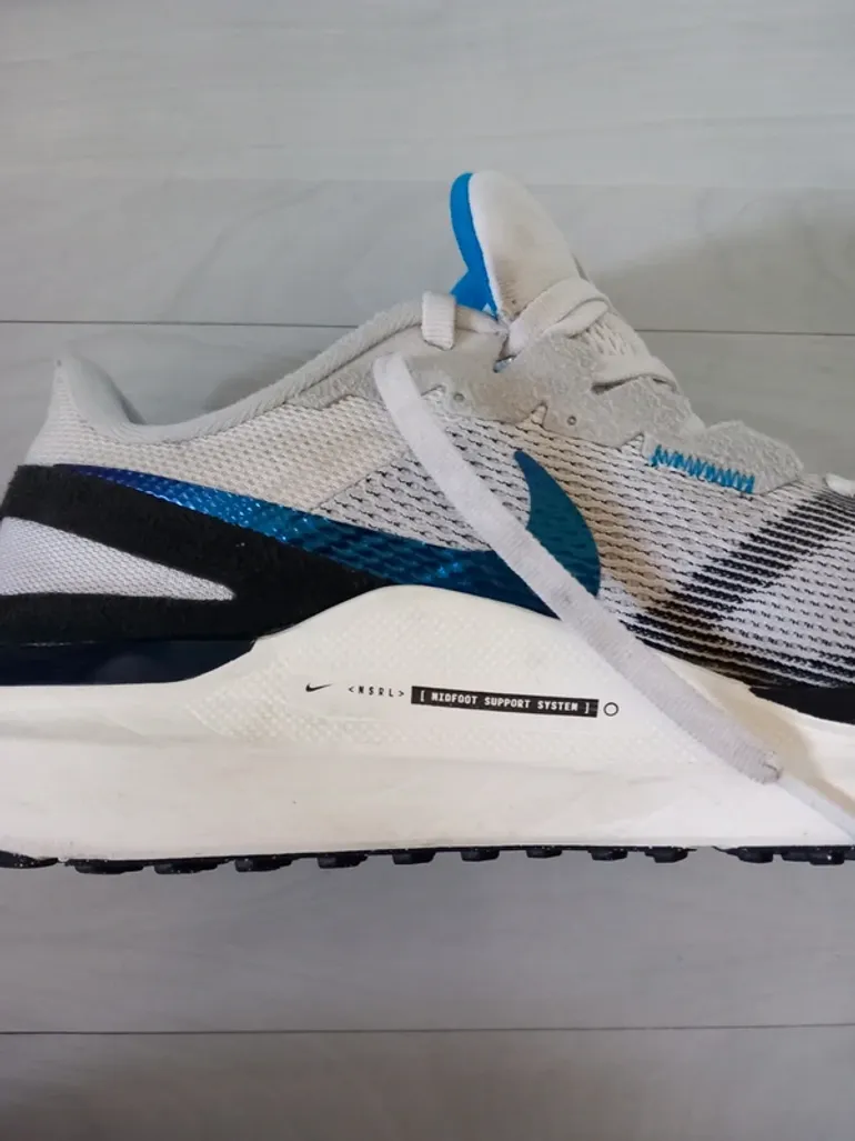 Used Nike Air Zoom Structure 25 bike — image 9 of 14