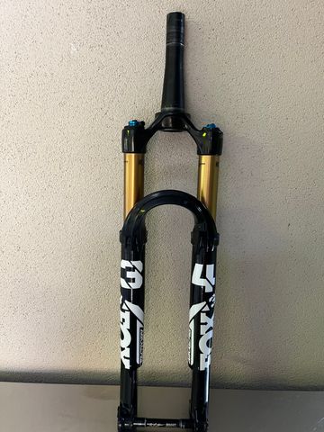 Tweedehands Fox Factory 34 Step-Cast Fork Fork