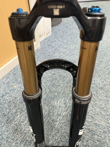 Fox Factory 34 Step-Cast Fork bike usato — immagine 5 di 5