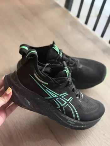 Używany Asics Gel Nimbus 26 bike — zdjęcie 2 z 10