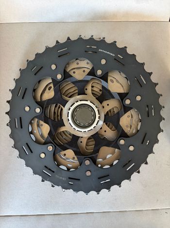 Tweedehands Shimano SLX CS-M7000 11-Speed Cassette 11-42 bike — afbeelding 2 van 2