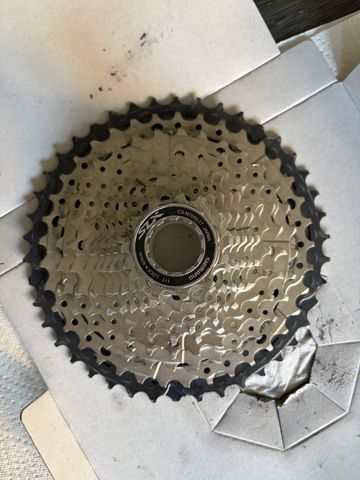 Used Shimano SLX CS-M7000 11-Speed Cassette 11-42 Drivetrain & Pedals