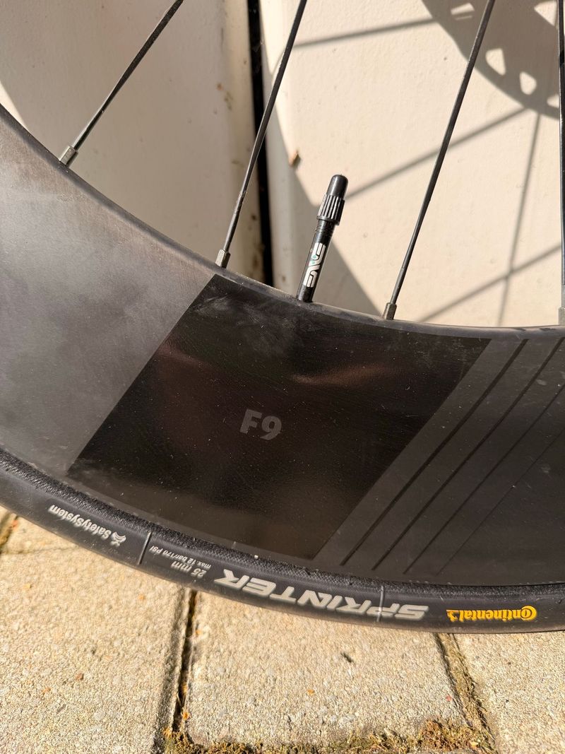 Käytetty Ffwd F9 bike — kuva 2 / 4