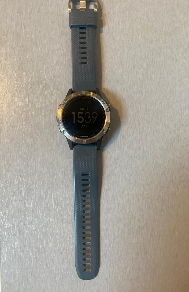Used Garmin Fēnix 5 2017 Electronics