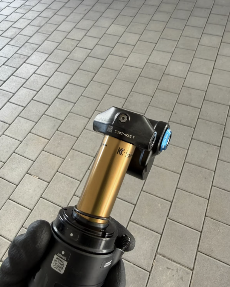 Fox Factory FLOAT X2 Trunnion 2026 bike usato — immagine 3 di 3