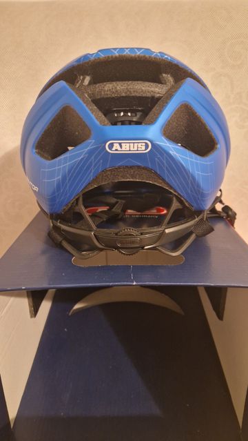 Used ABUS Viantor Helmet bike — image 3 of 8