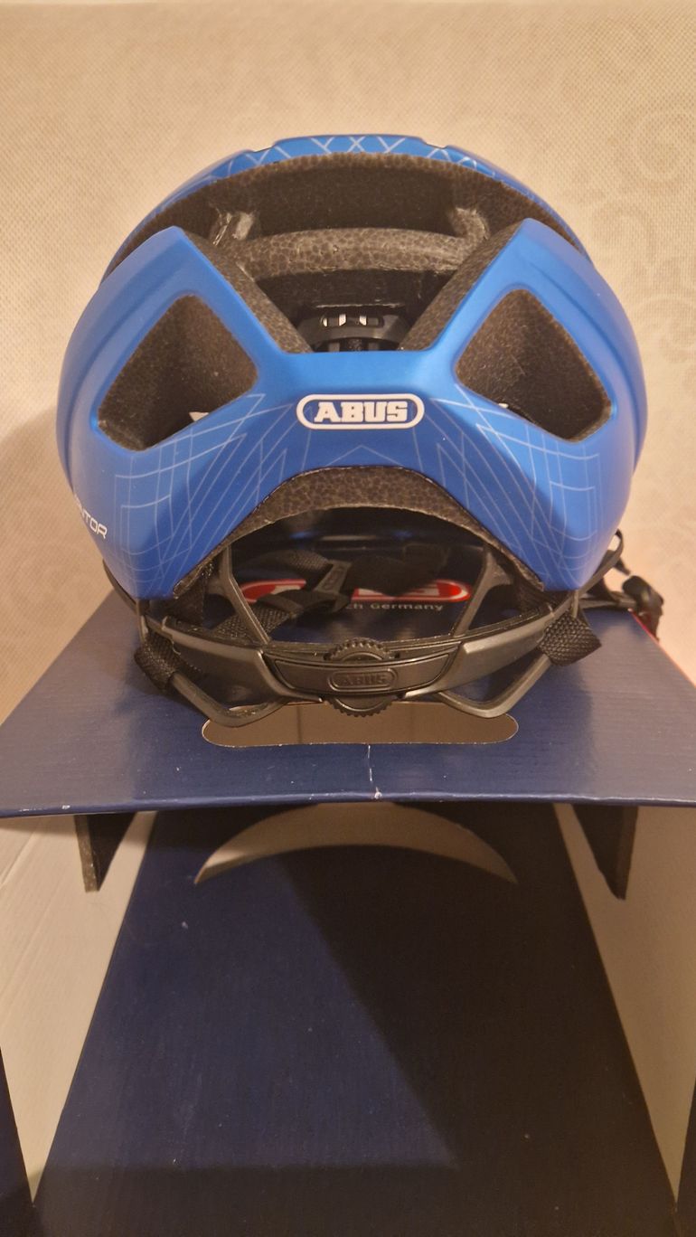 Used ABUS Viantor Helmet bike — image 3 of 8