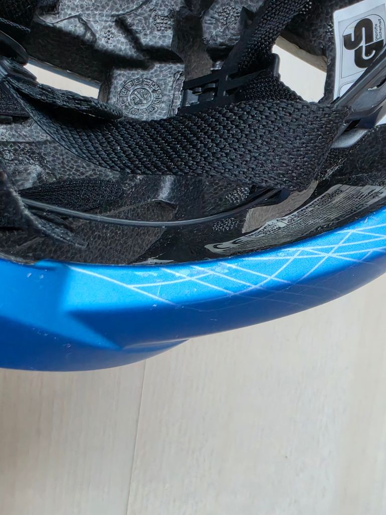 Used ABUS Viantor Helmet bike — image 8 of 8