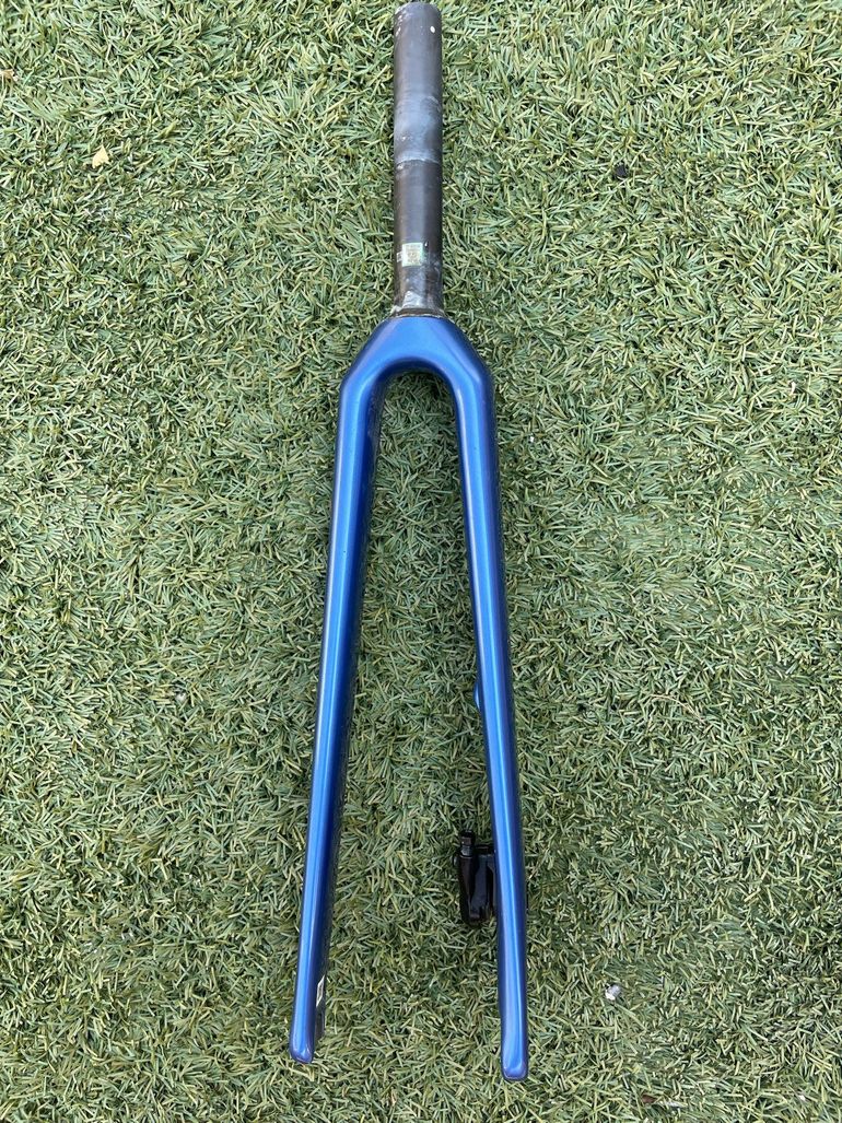 Used Canyon Aeroad Fork 2024 bike — image 2 of 6