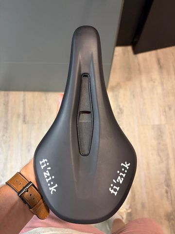 Tweedehands Fizik Vento Argo X5 2026 Saddles & Seatposts