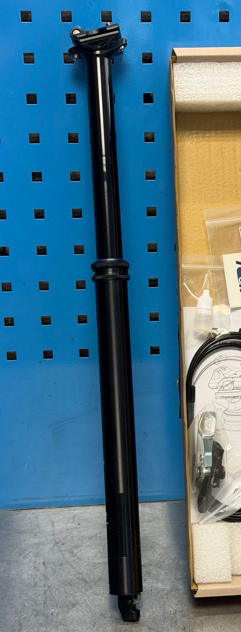 Käytetty turnon Bunker Seatpost 2025 bike — kuva 2 / 2