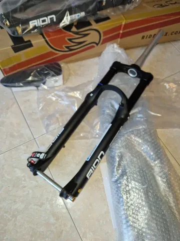 Sr Suntour AION35 RC-PCS EVO BOOST 2026 Fork d'occasion