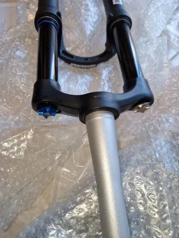 Używany Sr Suntour AION35 Fork 2026 bike — zdjęcie 12 z 21