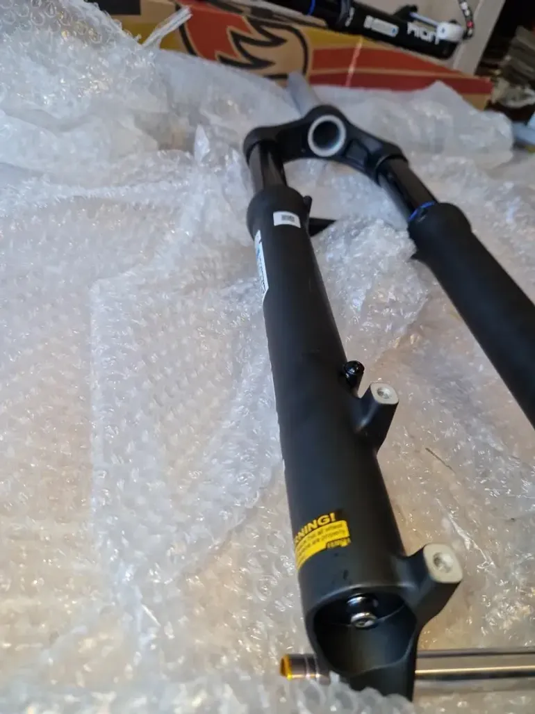 Brugt Sr Suntour AION35 Fork 2026 bike — billede 18 af 21